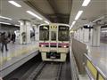 新宿駅の9000系