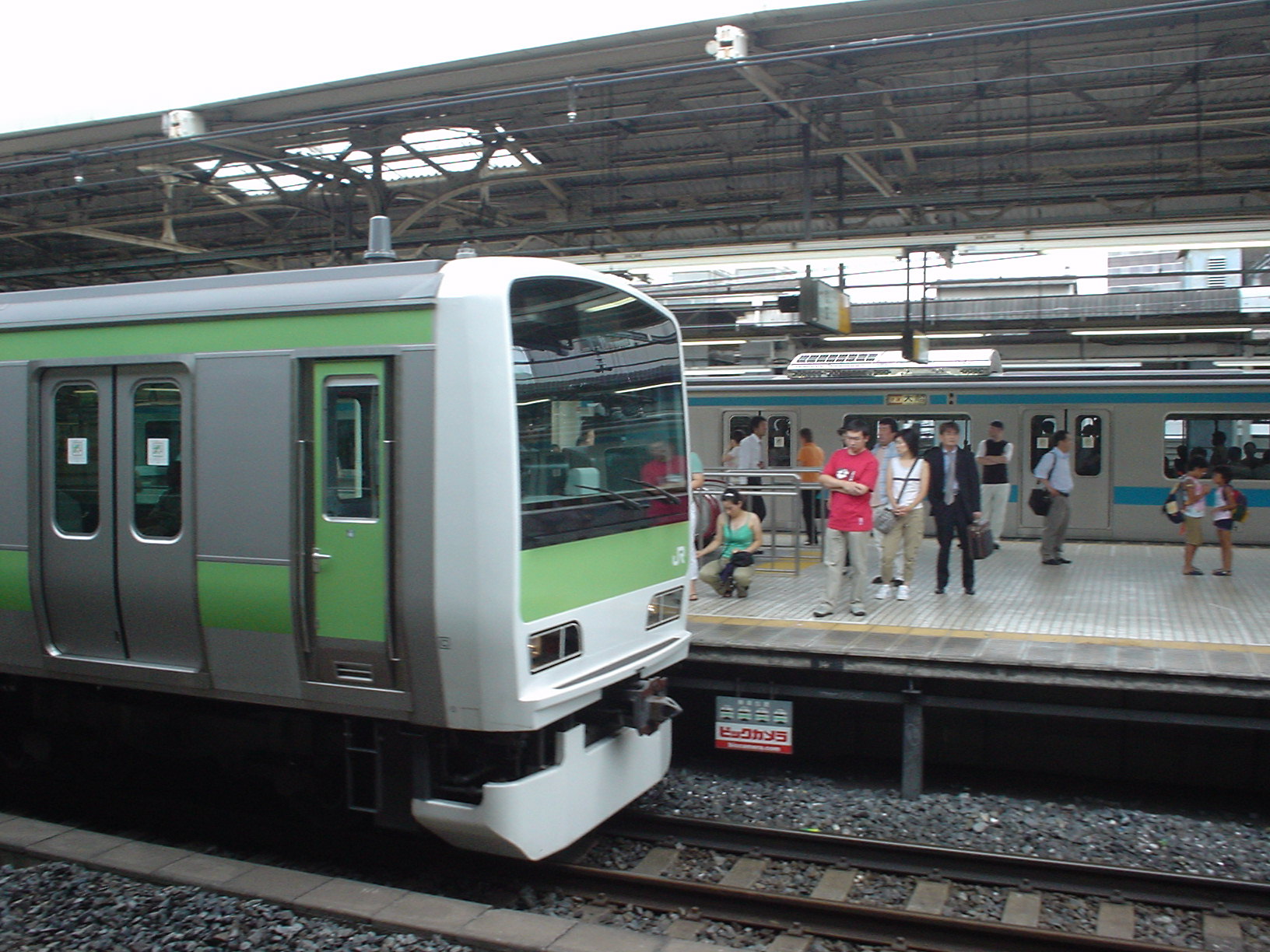 上野駅のE231系